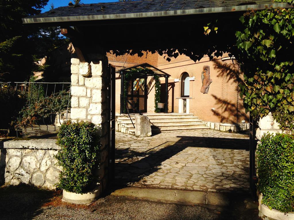 Lh Albergo Il Picchio Pescasseroli Zewnętrze zdjęcie